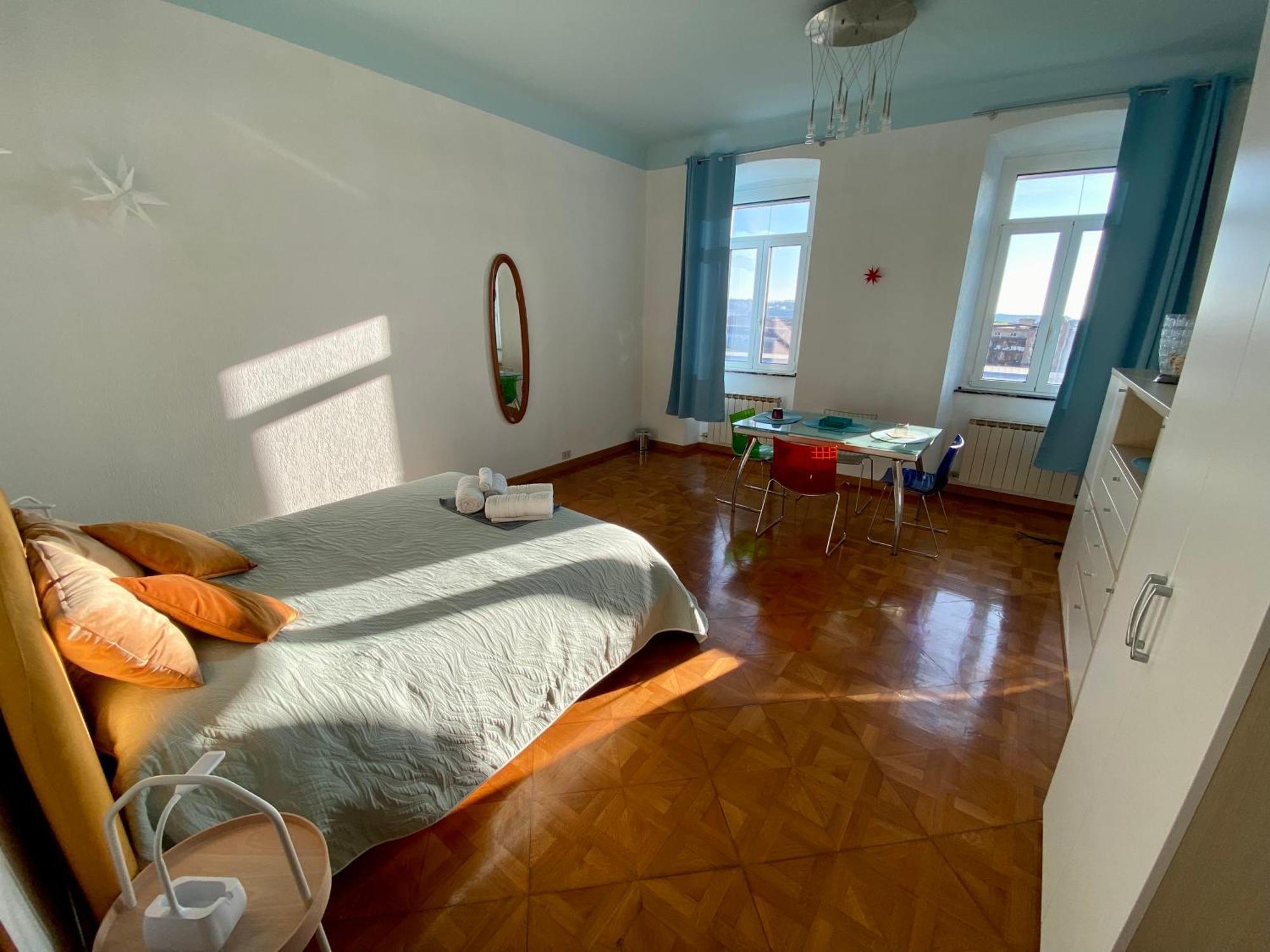 B&B Porto Vivo Trieste Bagian luar foto